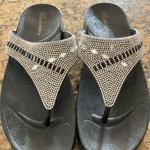 Redvolution Silver rhinestone sandal flip flops size 10